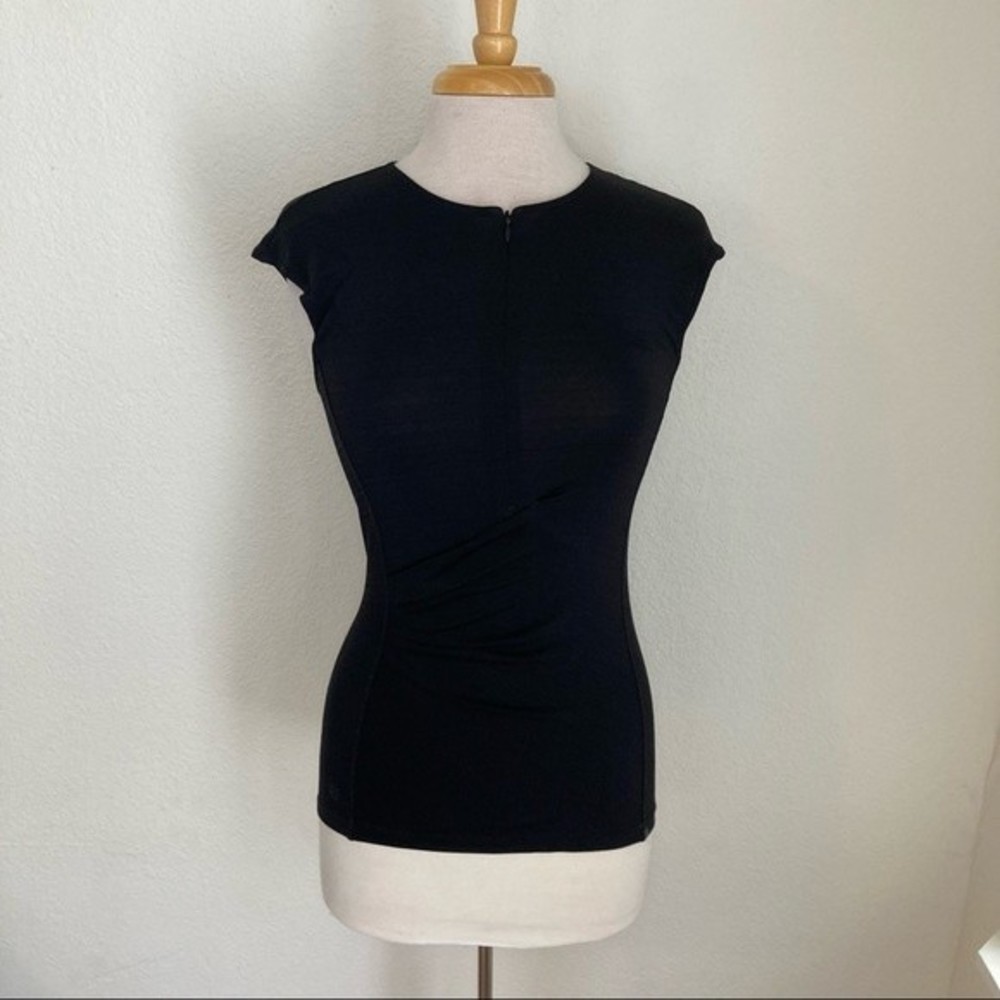 Athleta fitness top neutral stretchy shirt sleeve v-neck athleisure yoga cycle
